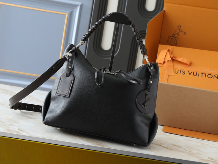 Split leather bag ,4A , size 32*26*17 cm, no box,  B80-41-43