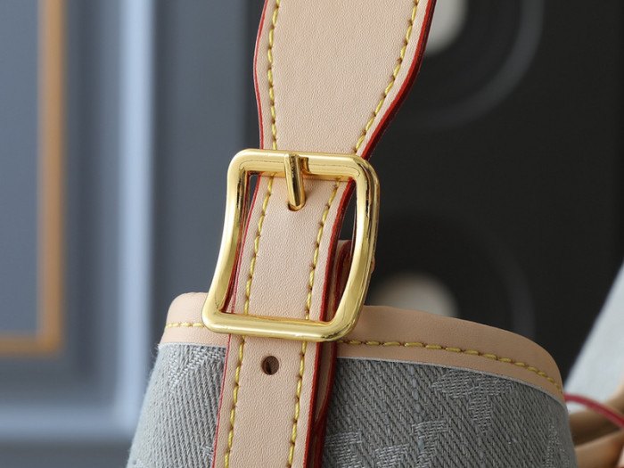 Split leather bag ,4A , size 29*24*12 cm or 39*30*15cm, no box,  B80-45
