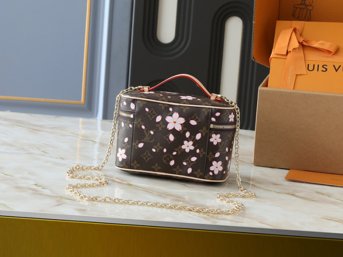 Split leather bag ,4A , size 14*10.2*8.5 cm or 20*13.5*12cm or 24*17*14cm, no box,  B75-249