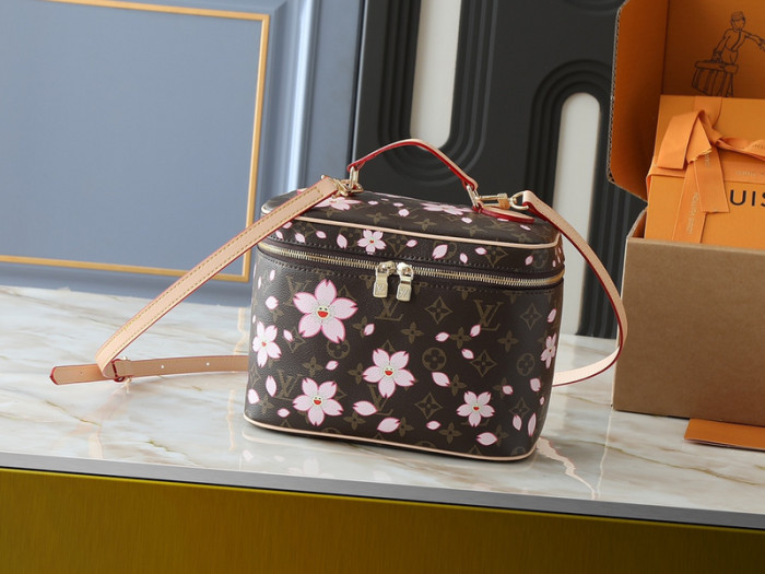 Split leather bag ,4A , size 14*10.2*8.5 cm or 20*13.5*12cm or 24*17*14cm, no box,  B75-249