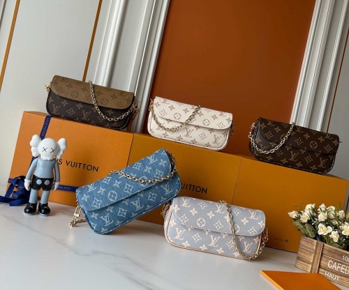 Split leather bag ,4A , size 23.5*12*4.3cm, no box,  B68-123-127