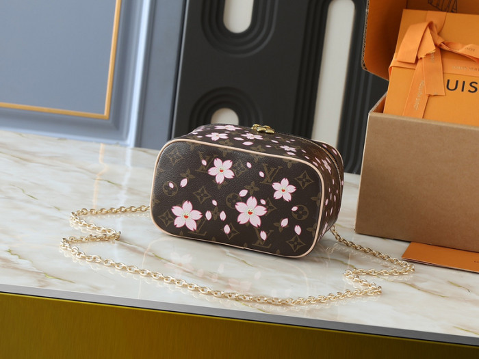 Split leather bag ,4A , size 14*10.2*8.5 cm or 20*13.5*12cm or 24*17*14cm, no box,  B75-249