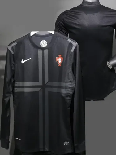 2013 Portugal Away Player Version 长袖球员 Long SleeveRetro Soccer Jersey