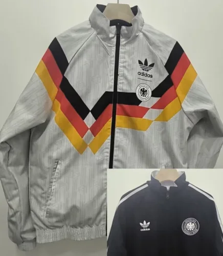 1990 Germany White & Black Retro Double sided Windbreaker (双面风衣)