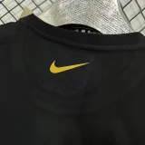 T176 JAMES Black High Quality Casual T-Shirt