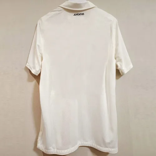 2010-2011 JUV Away Retro Soccer Jersey