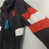 24-25 Man Utd Black Windbreaker