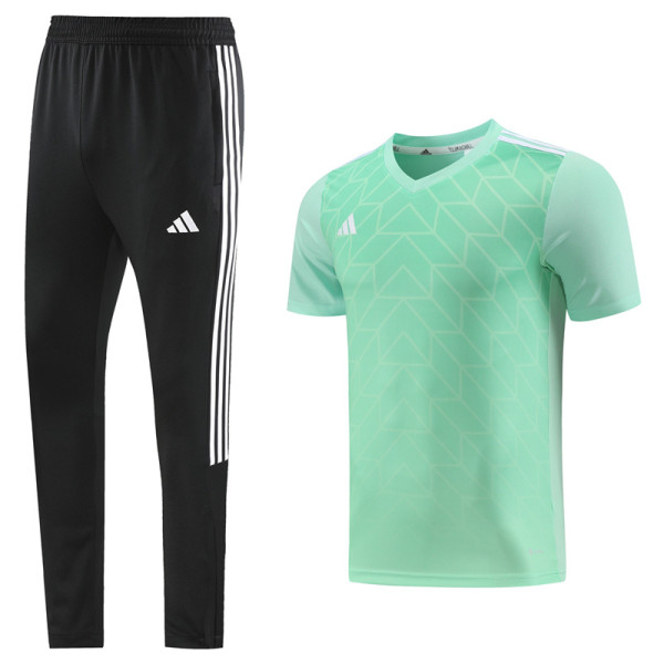 2023 AD05 Green Short-sleeved Trouser Suit