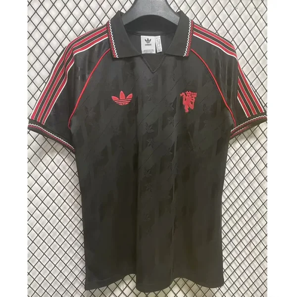 24-25 Man Utd Black Special Edition Fans Soccer Jersey