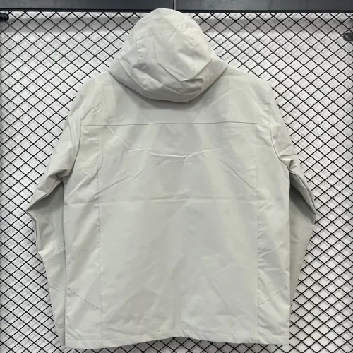 2024 Under Armour Grey Outdoor Jackets #F707冲锋衣