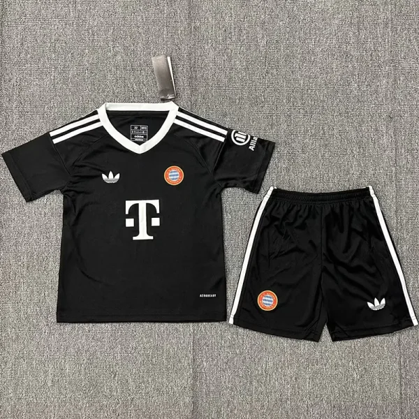 24-25 Bayern Black GoalKeeper Kids Soccer Jersey