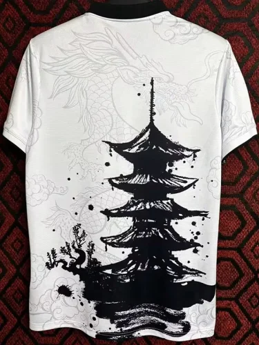 24-25 Japan White Special Edition Fans Training Shirts *独塔