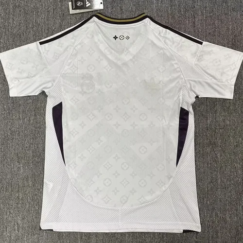 24-25 RMA White Joint Edition Fans Soccer Jersey *紫边