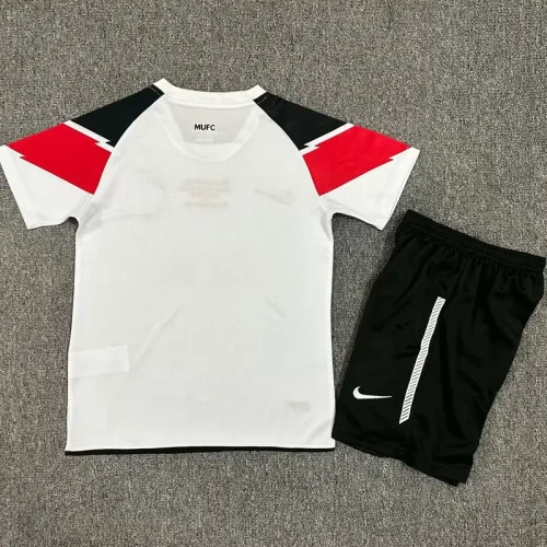 2010-2011 Man Utd Away Kids Retro Soccer Jersey (带决赛字)