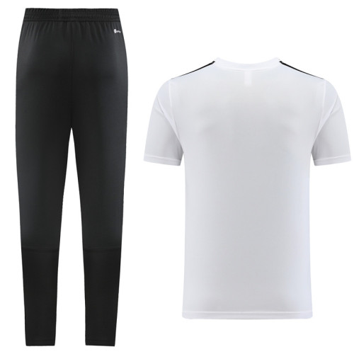 2023 AD05 White Short-sleeved Trouser Suit