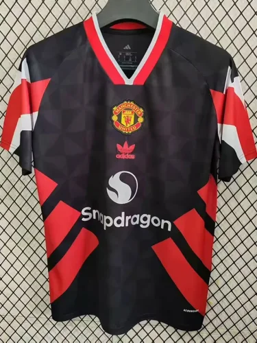 25-26 Man Utd Black Red Special Edition Training shirts