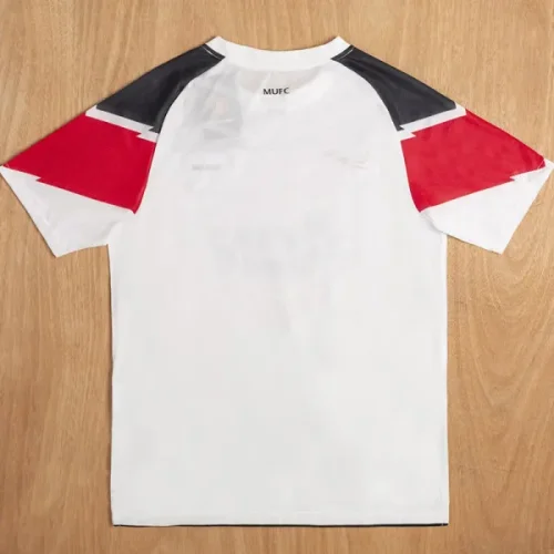 2010-2011 Man Utd Away Retro Soccer Jersey (不带字)