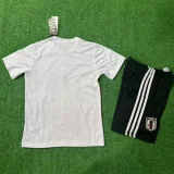 25-26 Japan White Special Edition Kids Training *小精灵