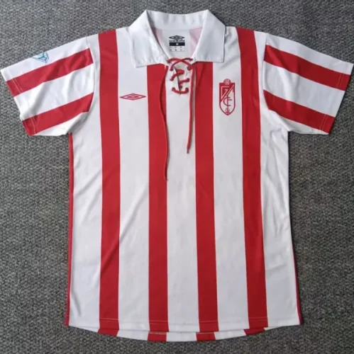2005-2006 Granada Home Retro Soccer Jersey(带草)