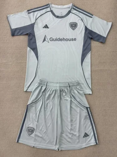 25-26 D.C.United Grey Kids Training