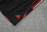25-26 Man Utd Red Training Short Suit