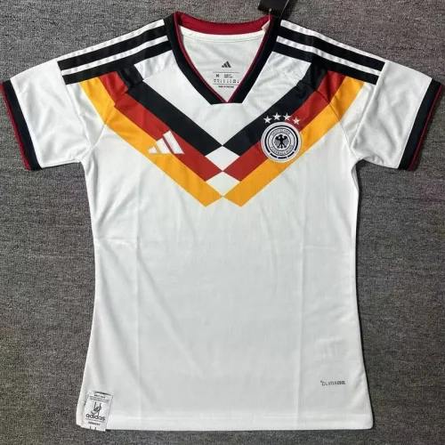 25-26 Germany White Women Soccer Jersey (女)