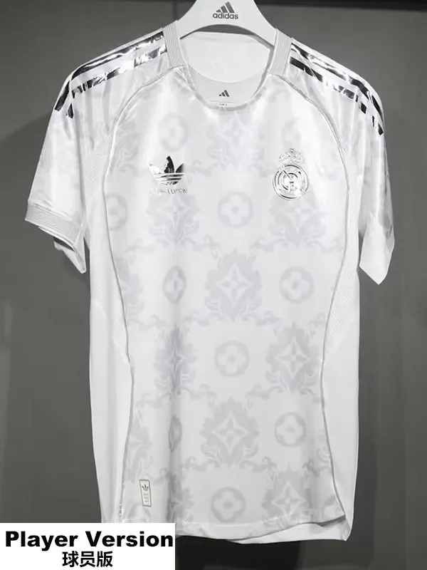 25-26 RMA Silver Grey Special Edition Player Version Training Shirts (球员)