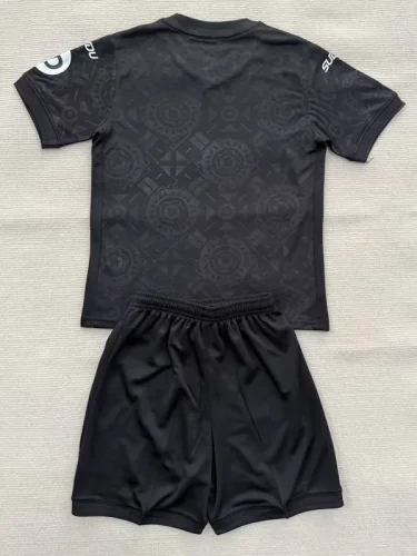 25-26 Wolves Black Goalkeeper Kids Soccer Jersey