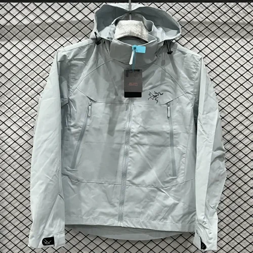 2025 ARC-TERYX Light green Outdoor Jackets #F882冲锋衣