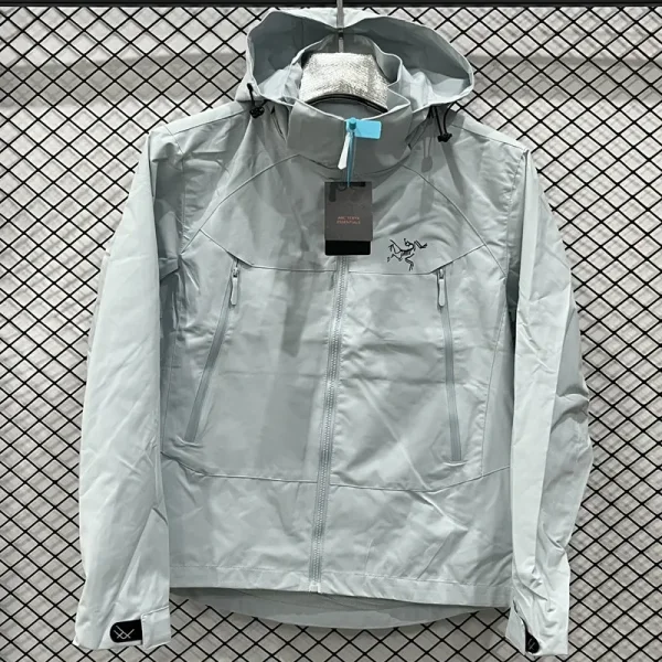 2025 ARC-TERYX Light green Outdoor Jackets #F882冲锋衣