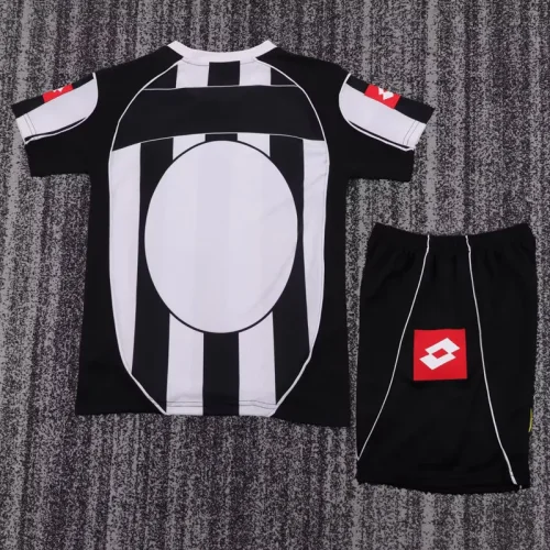 2002-2003 JUV Home Kids Retro Soccer Jersey