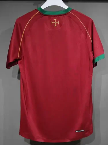 2006 Portugal Home Player Version 球员 Retro Soccer Jersey