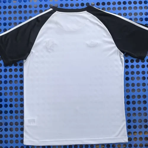 2025-26 JUV White Training shirts (黑袖)