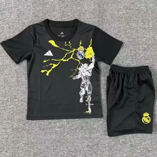 2025-26 RMA Black Joint Edition Kids Training (漫威)