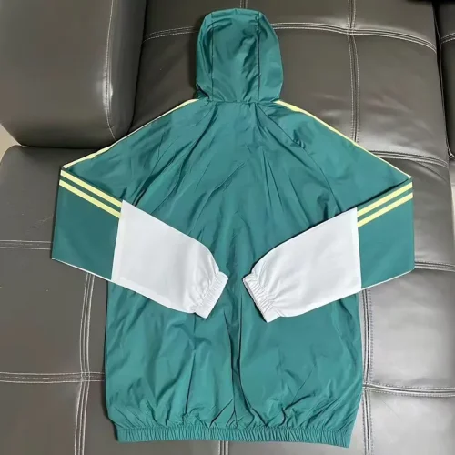 26-27 Italy Green Windbreaker