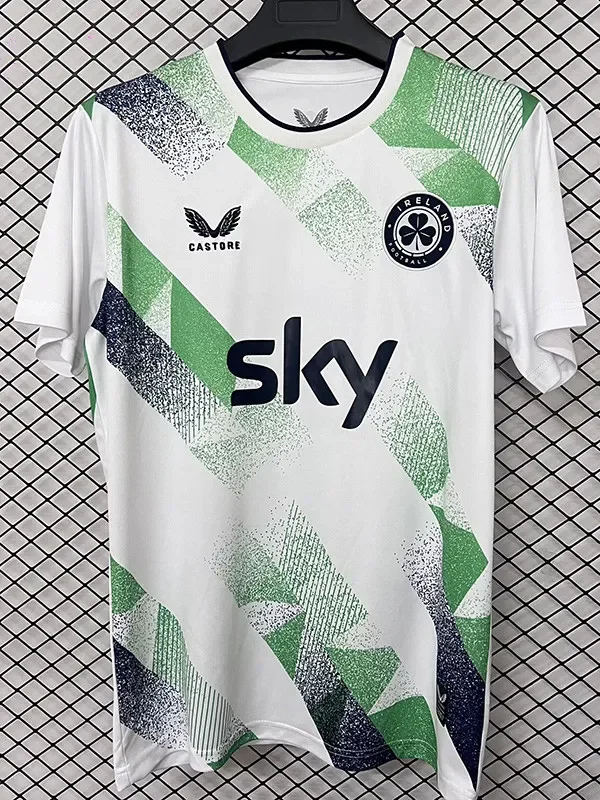 26-27 Ireland Away Fans Soccer Jersey