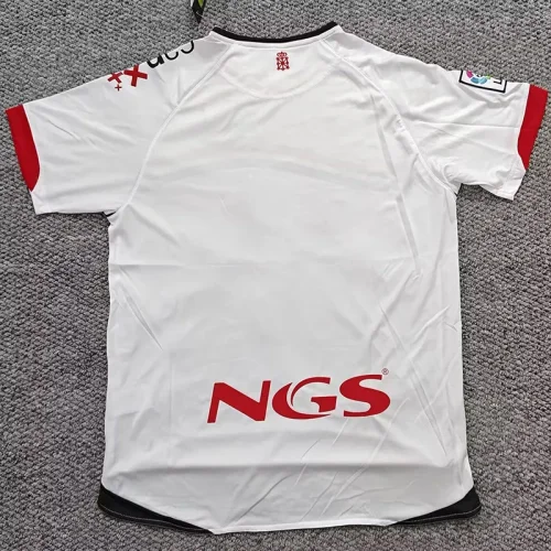 2000-2001 Osasuna Away Retro Soccer Jersey (带章)