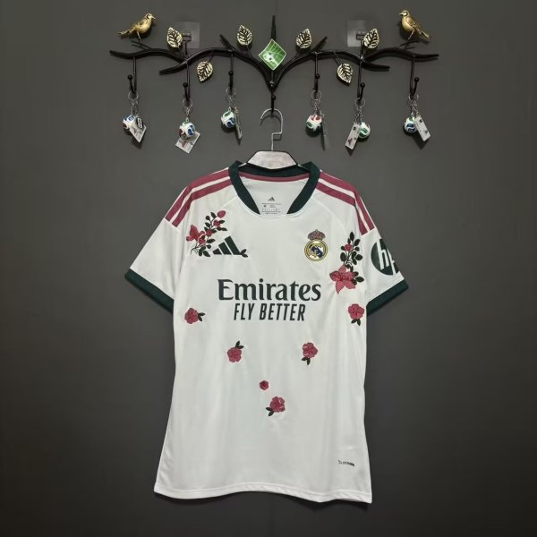 26-27 RMA White Special Edition Fans Soccer Jersey (Embroidery version)