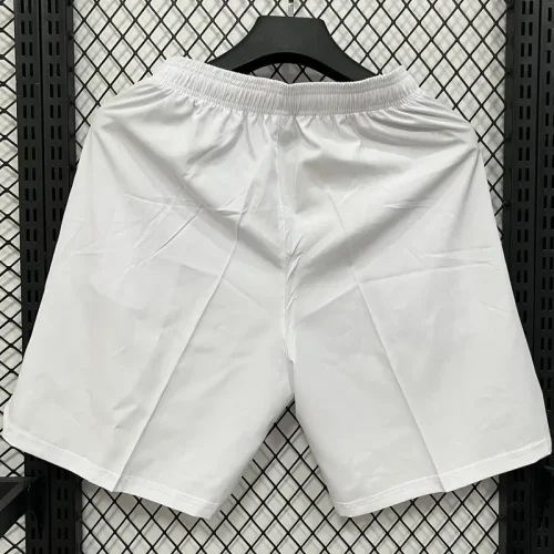 D629 ON White Casual Short Pants