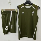 26-27 Celta Grey Tank top and shorts suit (背心短裤)