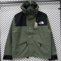 2026 New TNF Army green Outdoor Jackets #8203冲锋衣 2026 New TNF Army green Outdoor Jackets #8203冲锋衣