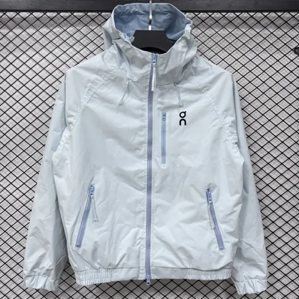 2026 ON Light blue Outdoor Jackets #Y506冲锋衣