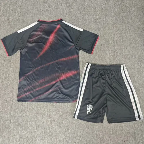26-27 Man Utd Black Red Kids Training
