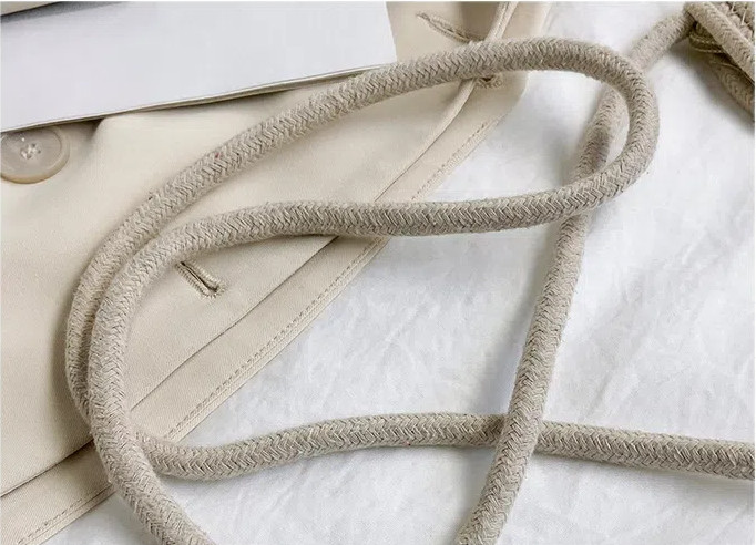 Mini Bucket Bag with Flower Decor One-shoulder Crossbody Bag Cotton Rope Braided Beach Vacation Women's Bag