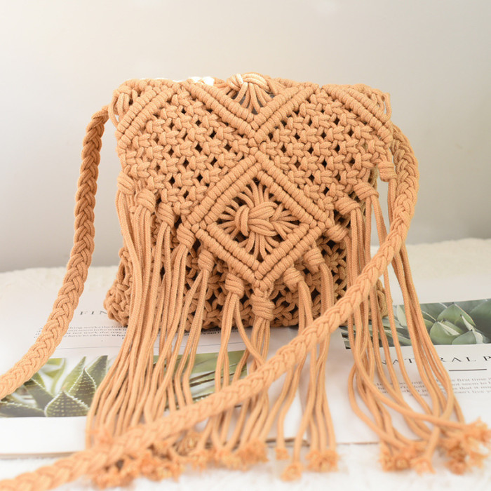 Women's Oblique Tassel Braided Bag