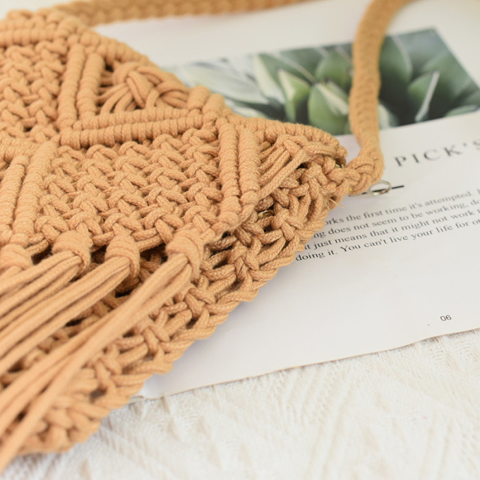 Women's Oblique Tassel Braided Bag