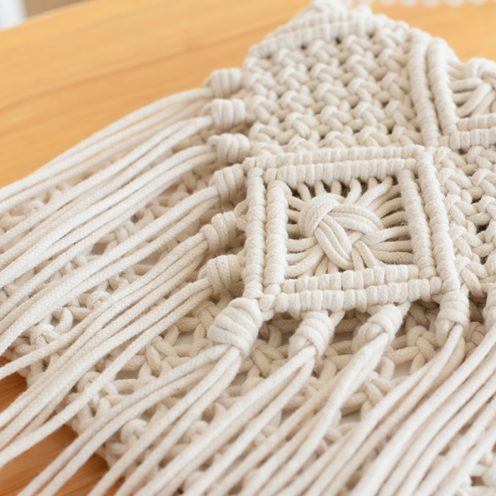 Women's Oblique Tassel Braided Bag
