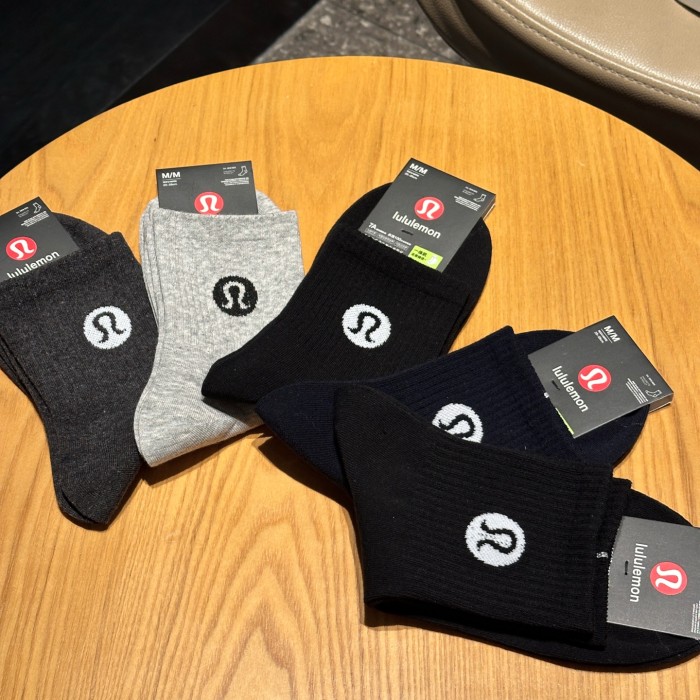 SMCL-835 Top Quality Lululemon 5 Packing 1 Box Men's Mid-calf Socks With Box Package