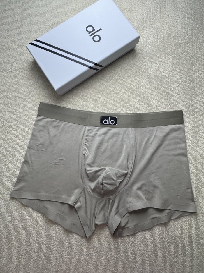 SMCL-3856 Top Quality Alo Yoga Ice Silk Men's Underwear With Package Box