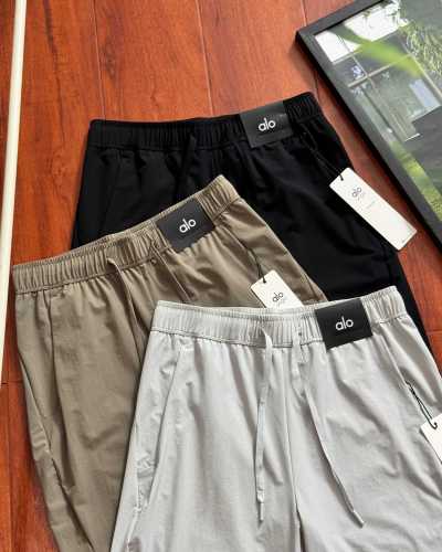 SMCL-4622 High Quality ALO Yoga Light and Thin Ice Feeling Shorts